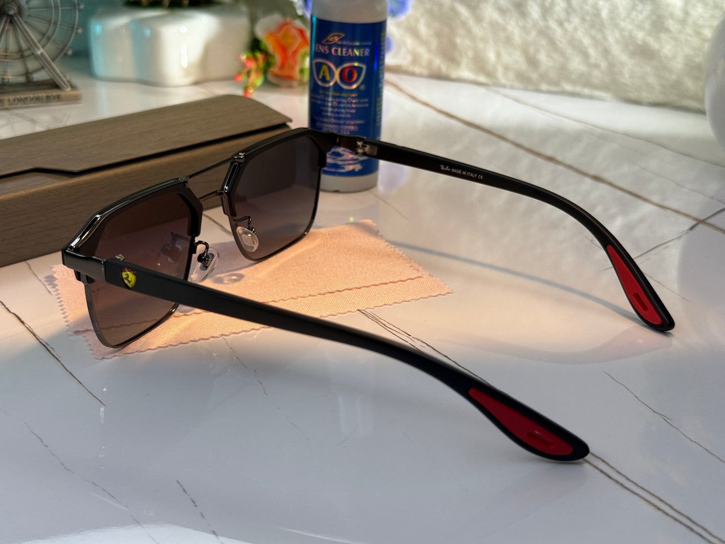 🏎️Luxury Meets Performance – Ferrari × Ray-Ban Limited Edition