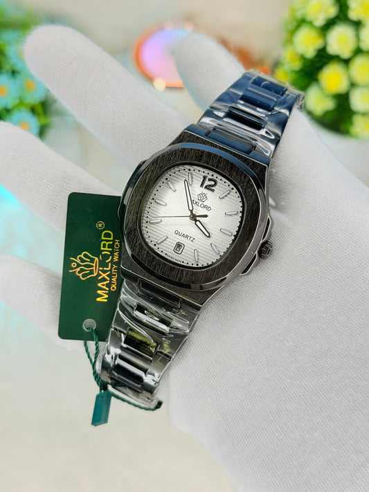 ⌚ 𝐌𝐀𝐗𝐋𝐎𝐑𝐃 প্রিমিয়াম ঘড়ি – সময়ের সাথে স্টাইলের শক্তিশালী উপস্থিতি